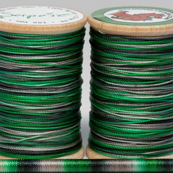 Fluo green thread for reeds