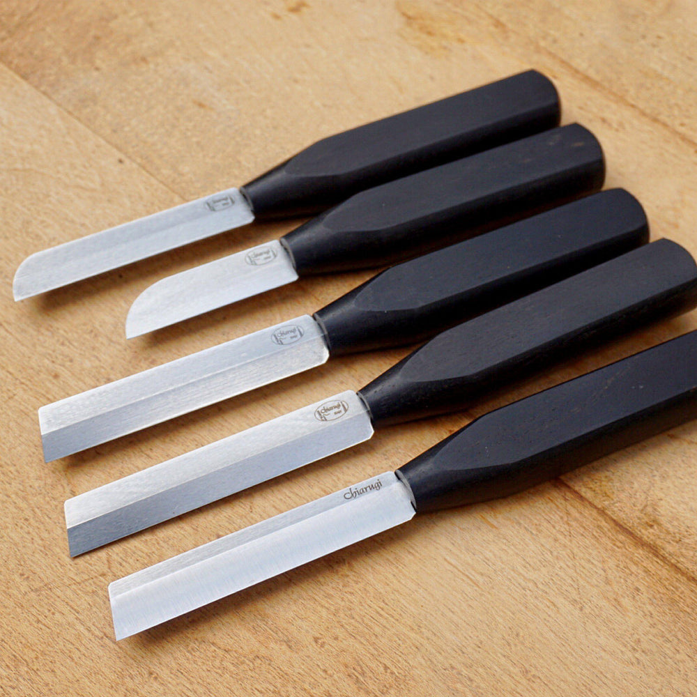 Thin blade reed knife