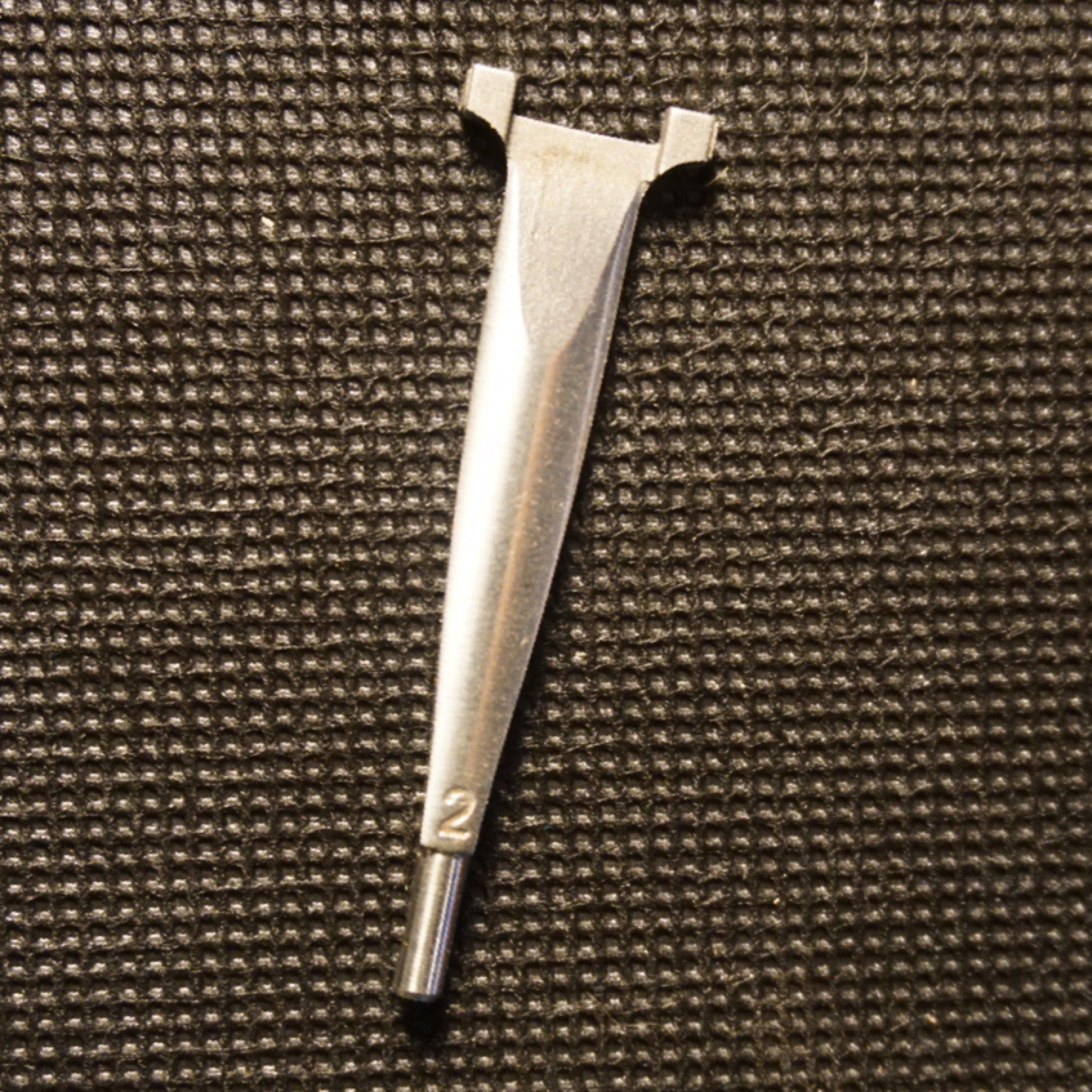 Shaped-oboe-cane-gouged-shaped